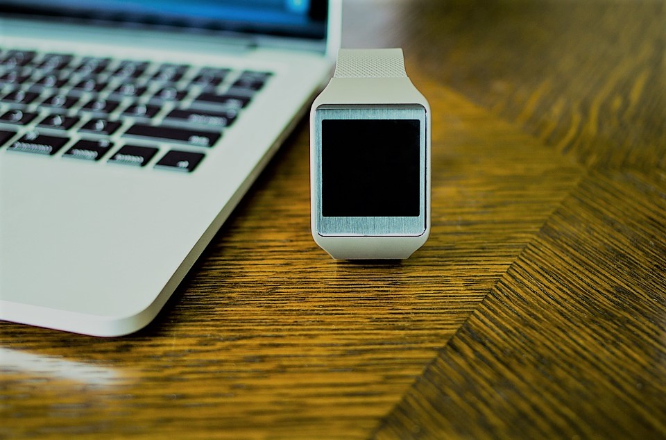 Clean Off Your Apple Watch Charger & Apple Watch
