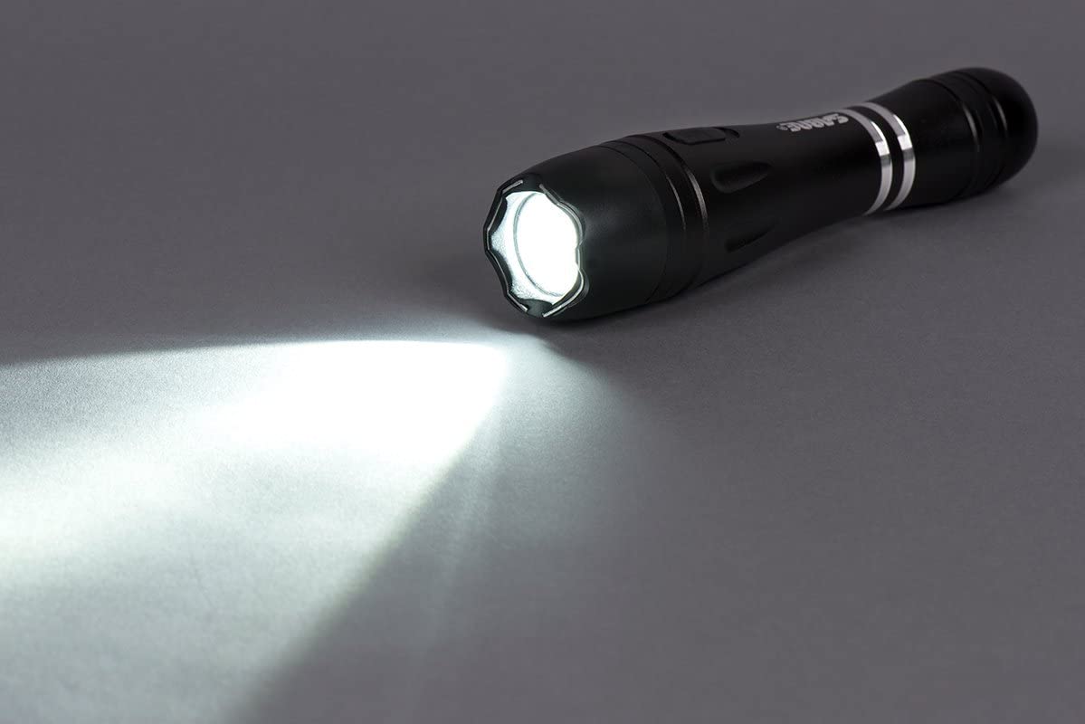How to Pick The Best Self Defense Flashlight