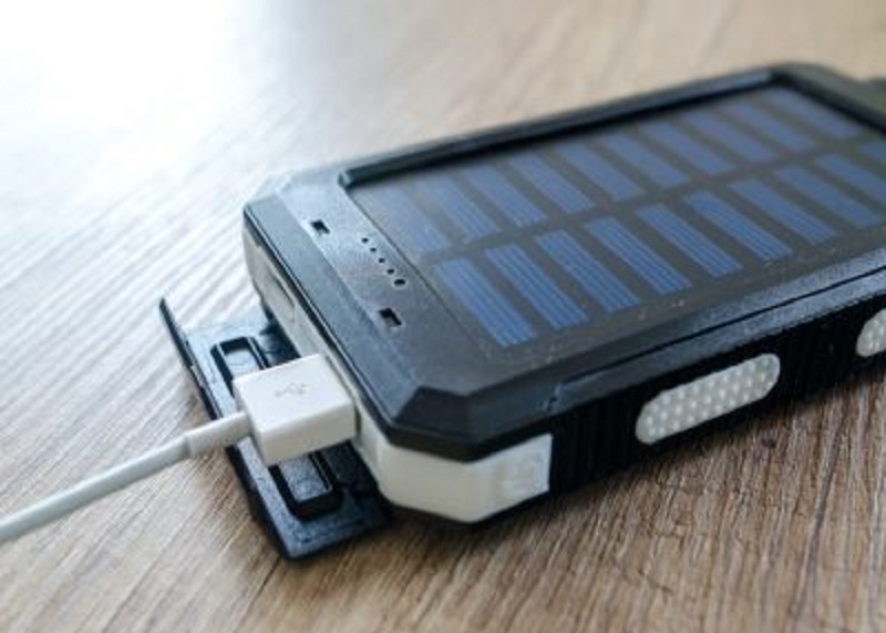 BEST SOLAR CHARGERS FOR CAMPING