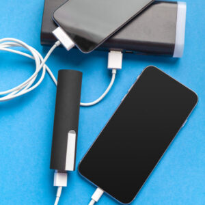 phone mobile connect to battery power bank